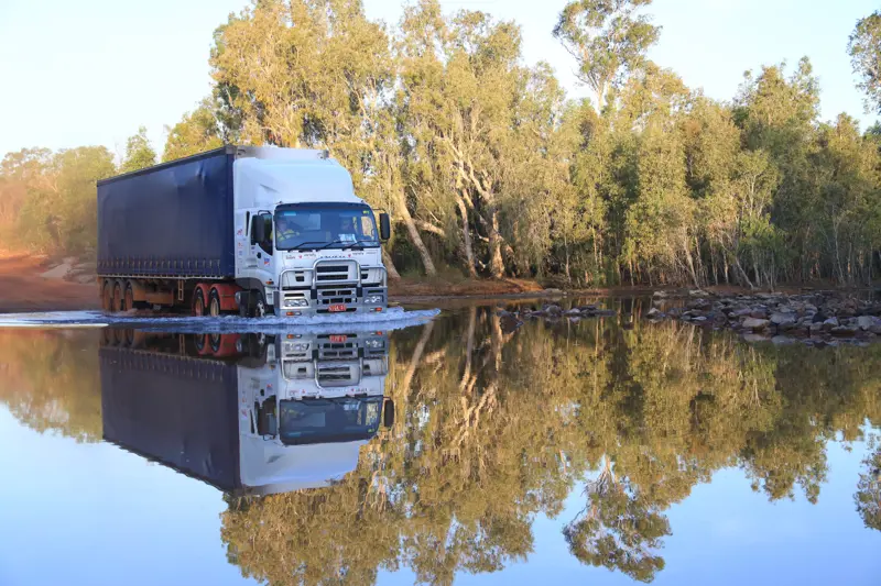 isuzu-truck-min.jpg