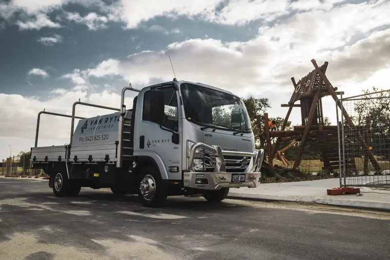 Isuzu_Van-Ryt_15-2100x1401-41a19551-9a61-4cb5-abea-cce5dc600de5-1.jpg