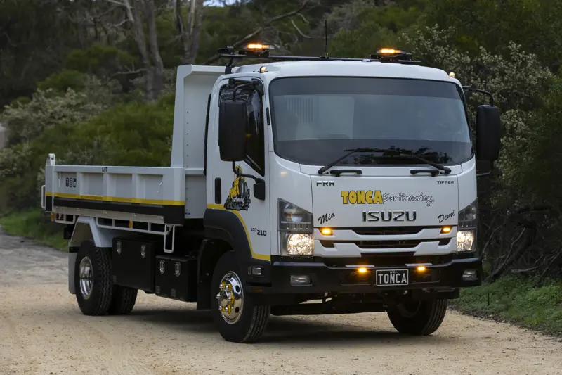 TONCA-Earthmoving-1920x1280-b38eee8e-daa5-402b-9544-969b260b4d23-1.jpg