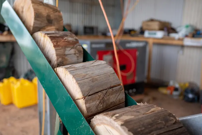 Arkajon_Isuzu_FirstClassFirewood_MattBeaver_A7R09846-2100x1401-c5ec9352-f6cb-4523-9fc7-8b150a9265e3.jpg