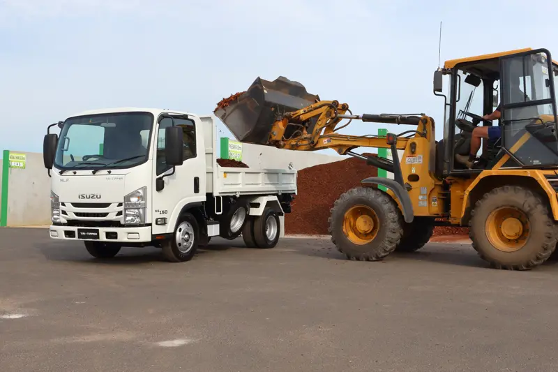 NLR_55-150_TRI-TIPPER_18.jpg