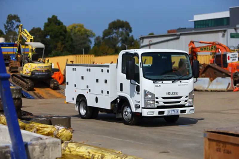 isuzu-nlr-45-150_servicepack.jpg