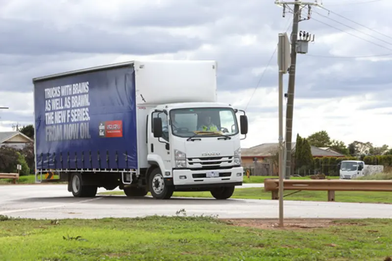 isuzu_fsr120-240.jpg