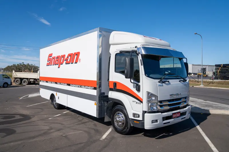 Isuzu-Snap-on-edited-photos-15-of-52-3500x2333-f246e13e-6730-4685-8efb-9c2876970058-2100x1400-704b8bc0-99e6-4178-9c5d-ed04a6354cb1.jpg
