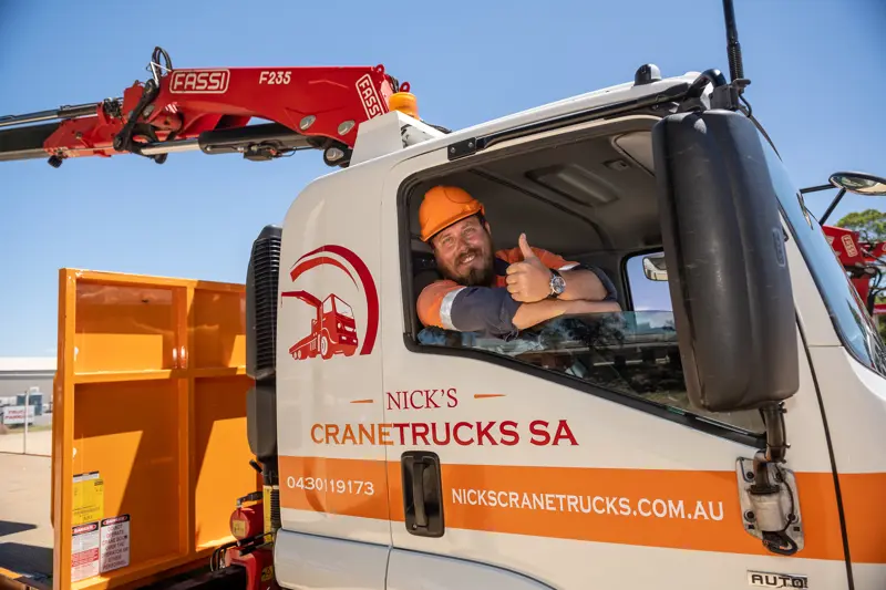 Isuzu-NicksCraneTrucks-164-2100x1400-a2743d55-1213-4909-ab2f-6901ff827393.jpg