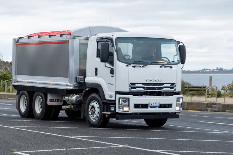 IsuzuMediaDrive-086-3500x2334-44cf4a65-8ac3-4c59-b901-42d1c2c7eb99-2100x1400-1ed78d9f-f33a-4198-a1de-7f56f5f67e04.jpg